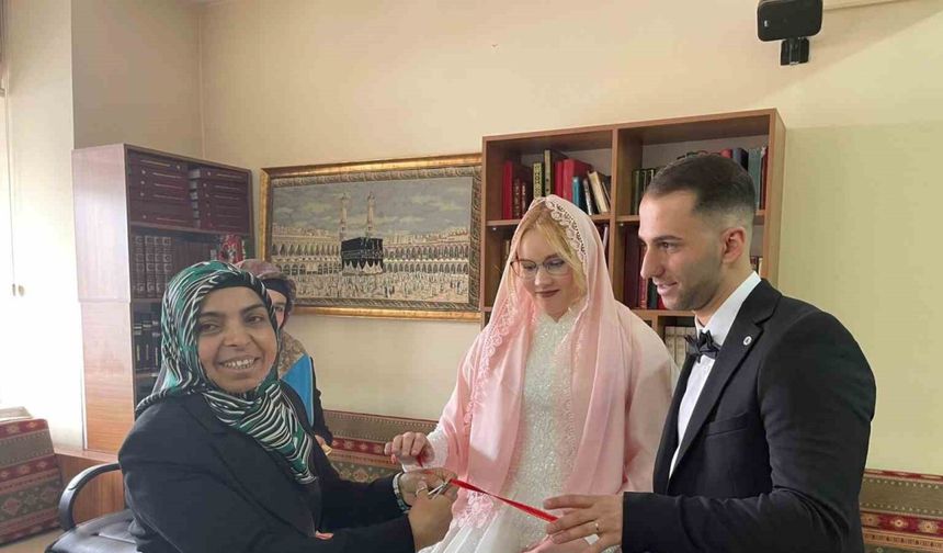 Erzincan’a Estonyalı gelin