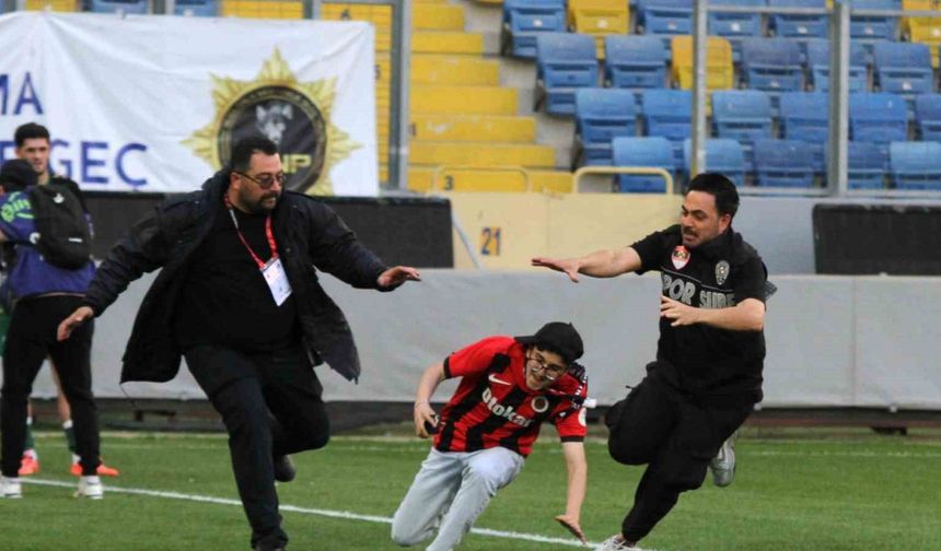 Gençlerbirliği taraftarlarından Süper Lig coşkusu
