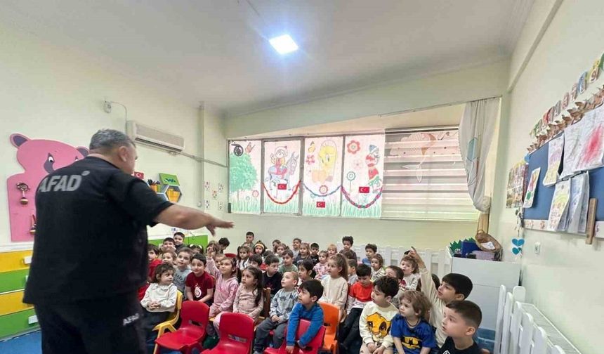İncirliova’da miniklere yangın ve afet eğitimi
