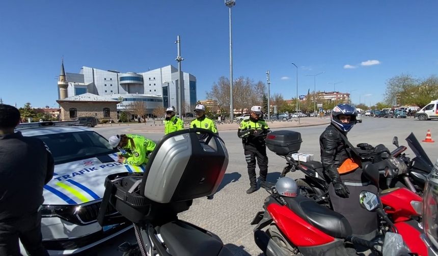 Konya’da motosikletlere sıkı denetim
