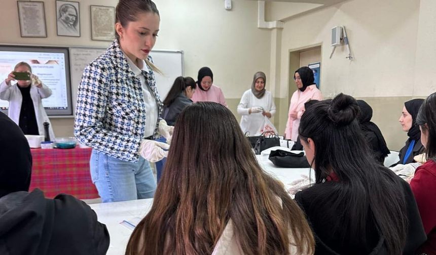 Öğrencilere sağlıklı beslenme eğitimi verildi