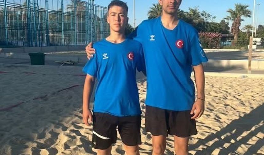 Salihli, Hentbol Milli Takımına 2 sporcu gönderdi