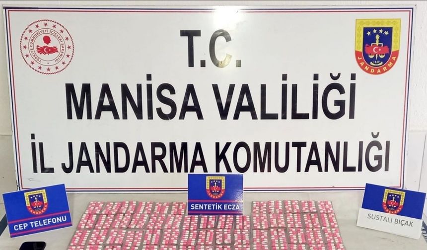 Sentetik ecza haplarıyla yakalandı