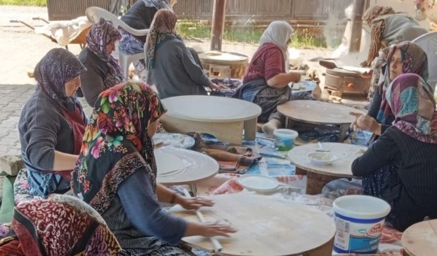 Tavşanlı Değirmisaz’da yağmur duası ve Hıdırellez şenliği bir arada kutlandı