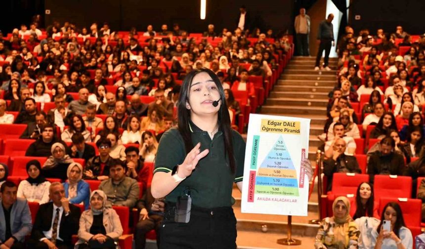 Tomarza Şehit Nazmi Kapucu Anadolu Lisesi il birincisi oldu