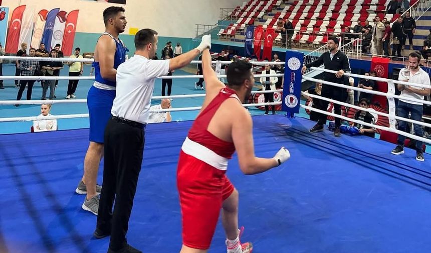 Türkiye Boks Şampiyonası’nda büyük başarı