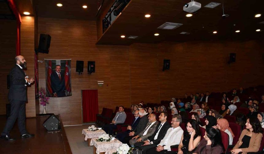 Vezirköprü’de Aile Buluşması Bilim Şenliği
