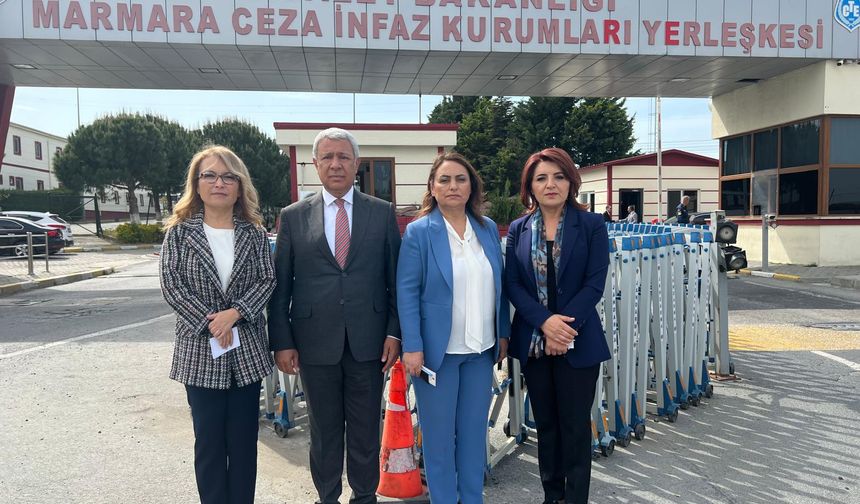 Ekrem İmamoğlu'ndan Adanalılara Sevgi Mesajı
