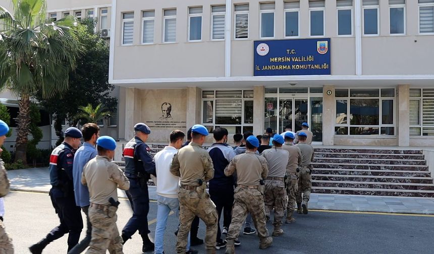 Mersin'de Eş Zamanlı Baskınlarla Uyuşturucu Satıcılarına Ağır Darbe