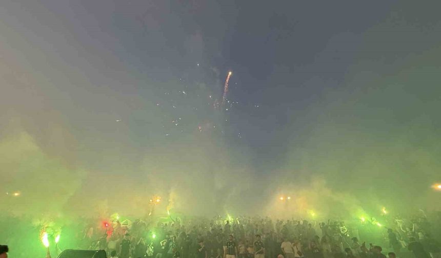 Sakaryaspor’un 60. yılı görsel şölene dönüştü