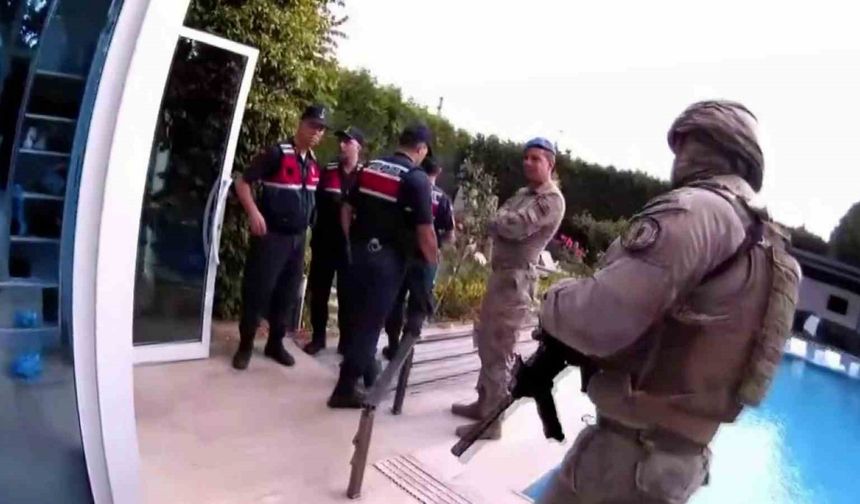 150 milyon TL’lik vurgun yapmışlardı: Dev dolandırıcılık çetesine operasyon anı kamerada