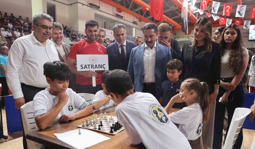 Depremzede yetim ve öksüz çocuklara umut olan Yüreğimizdeki Işık Projesiyle yaz tatilinde 3 bin 496 kurslarda eğitim görecek