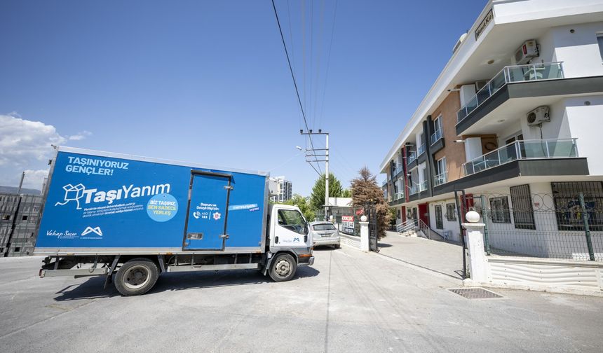 Mersin'de Öğrencilere "TaşıYanım" Desteği