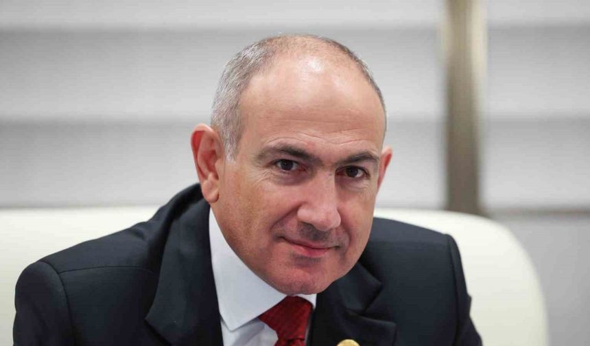 Azerbaycan, Paşinyan’ın uçağının hava sahasını kullanmasına izin verdi