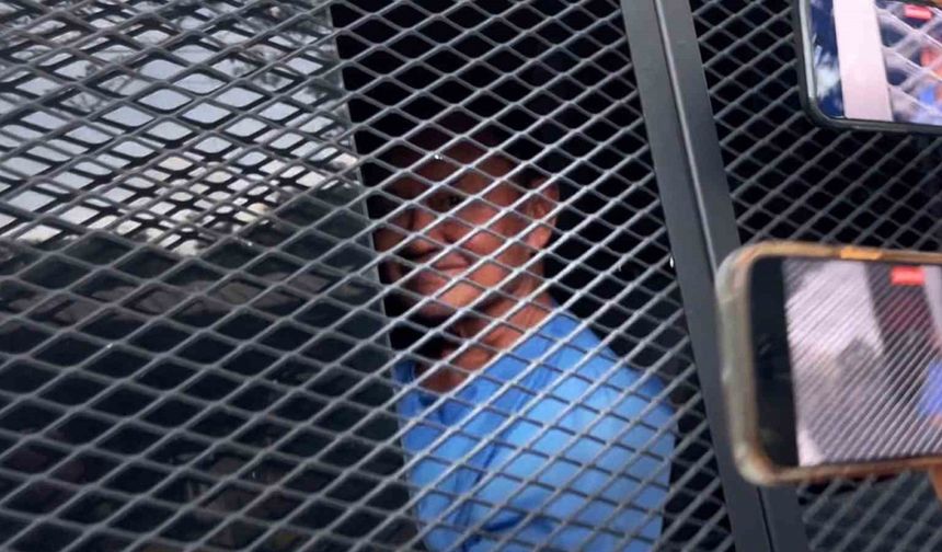 Eski Tayland Başbakanı Shinawatra’ya 1 yıl hapis cezası