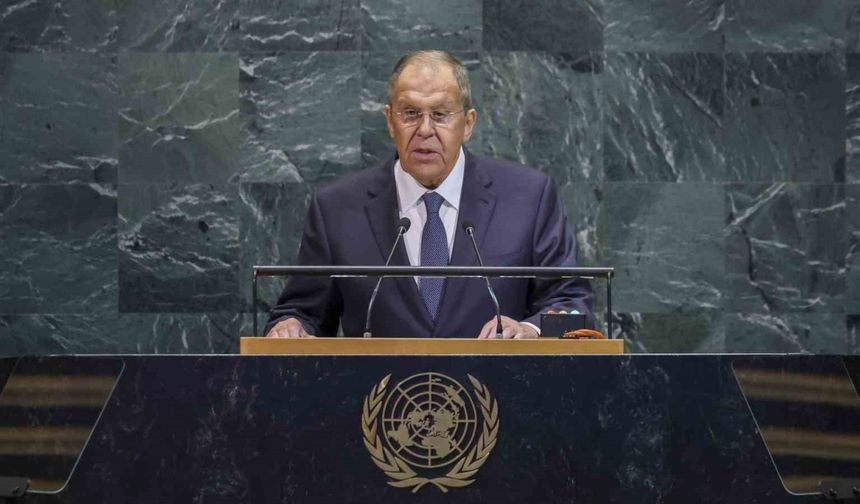 Lavrov: "Önlem alınmazsa Filistin topraklarında tanınacak hiçbir şey kalmayacak"