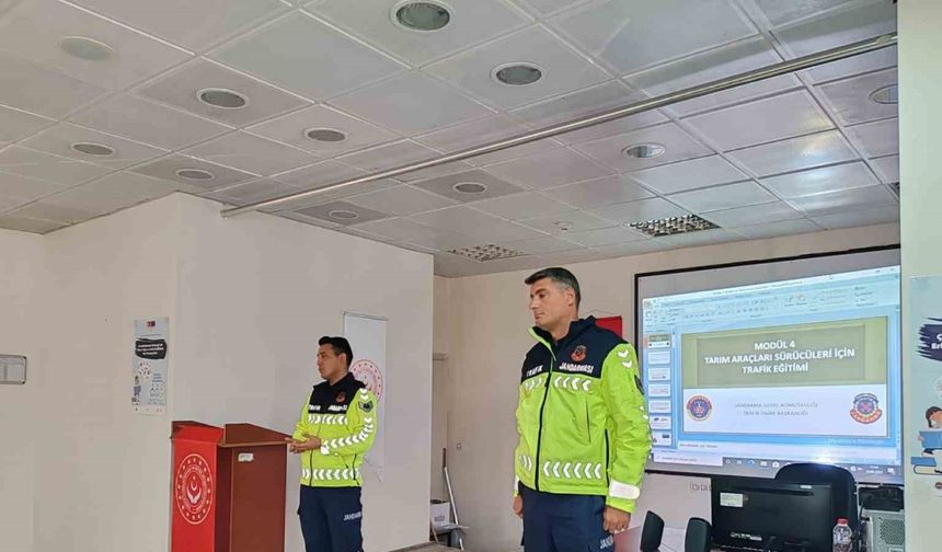 Patnos’ta tarım araçları sürücülerine bilgilendirme semineri