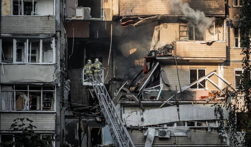 Rusya’dan Ukrayna’ya 4’ü balistik 13 füze ve 805 İHA ile saldırı: 3 ölü