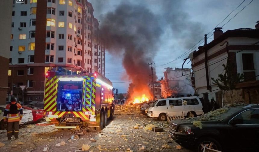 Rusya’dan Ukrayna’ya 600 İHA ve füze ile saldırı: 4 ölü, 70 yaralı