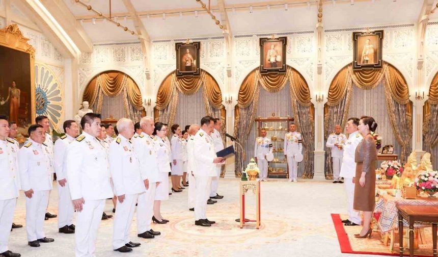 Tayland’da yeni hükümet göreve başladı