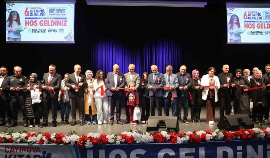 6. Çayırova Kitap Günleri, kapılarını ziyaretçilere açtı