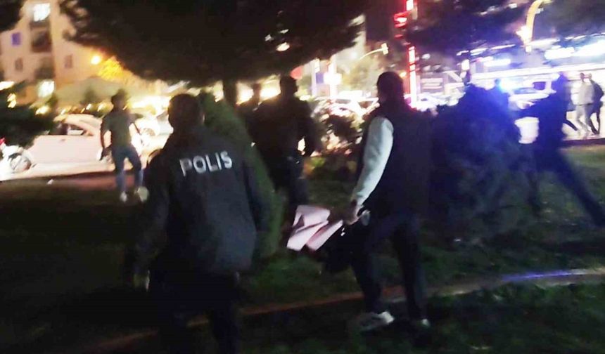 Aksaray’da eski-yeni sevgili kavgası: Hareketli dakikalar kamerada