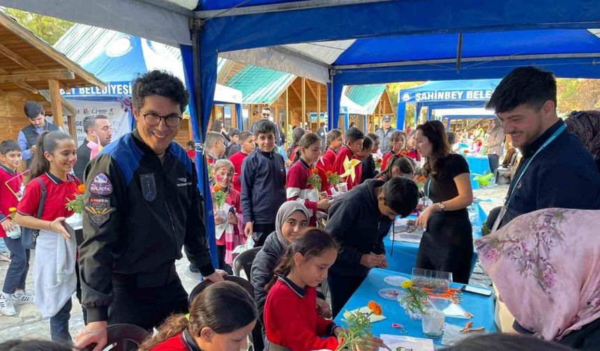 Astronot Tuva Cihangir Atasever, Şahinbeyli öğrencilerle buluştu