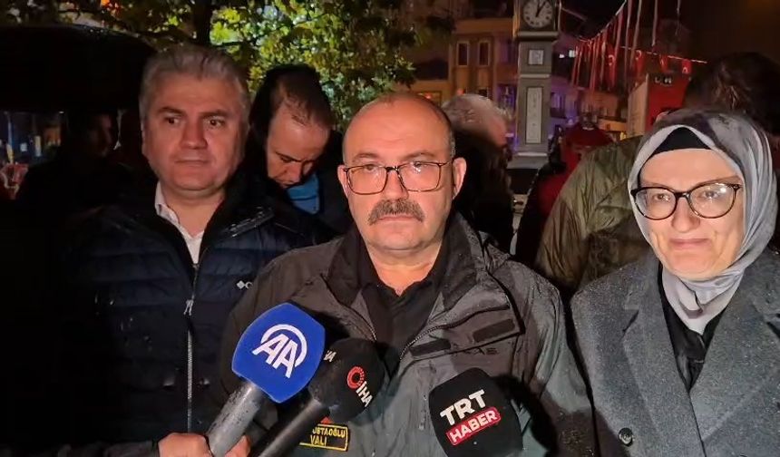 Balıkesir Valisi İsmail Ustaoğlu "Şu ana kadar hastanelerimize müracaat eden 22 vatandaşımız var, bunlardan 4 tanesi taburcu oldu"