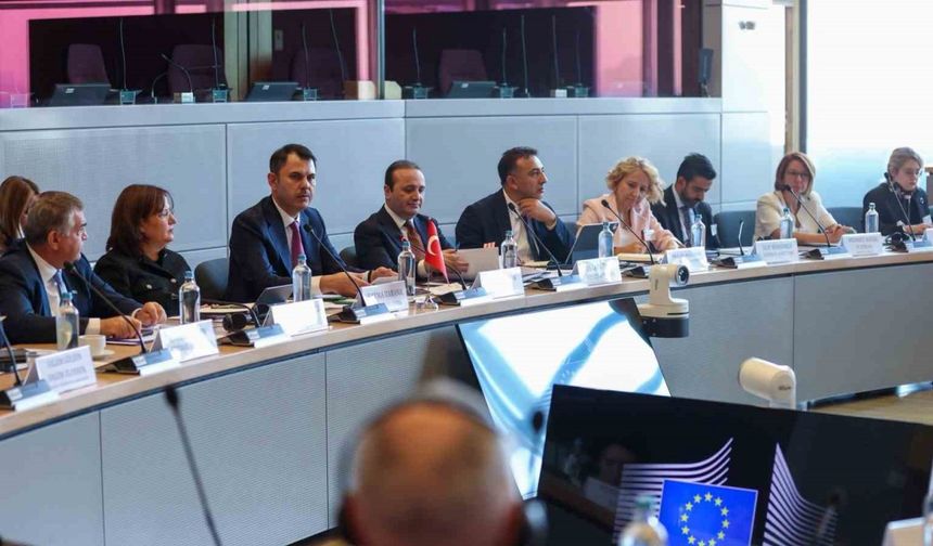 Çevre, Şehircilik ve İklim Değişikliği Bakanı Kurum Belçika’da