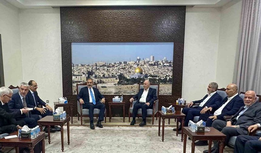 Dışişleri Bakanı Fidan ve MİT Başkanı Kalın Hamas liderleriyle bir araya geldi