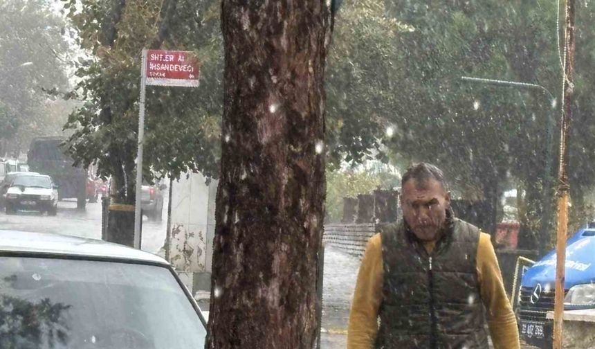 Edirne’de sağanak yağış etkili oldu