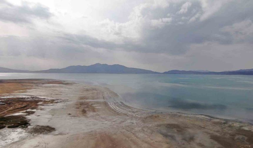 Erçek Gölü son 30 yılda büyük çekilme yaşadı