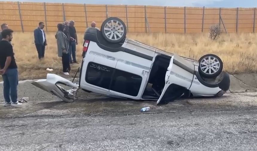 Erzincan’da takla atan araçtaki 4 kişi yaralandı