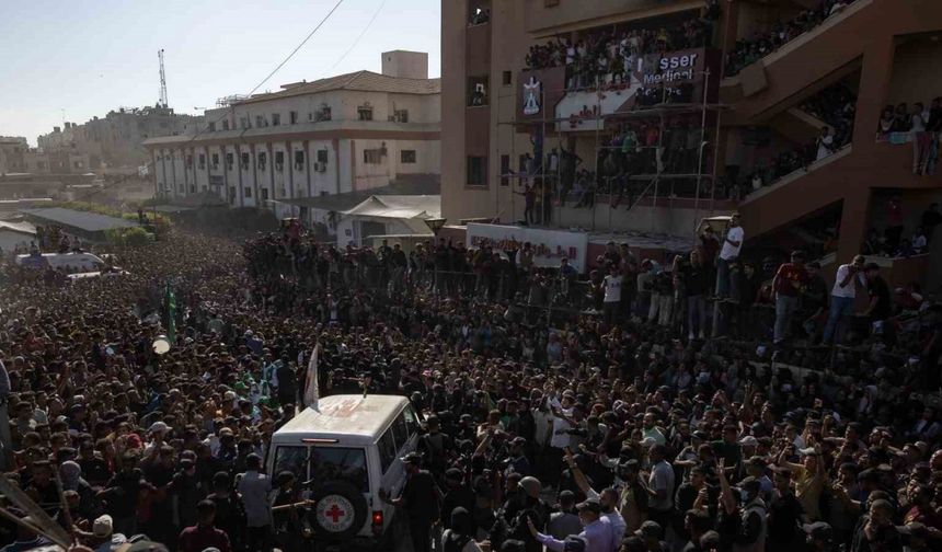 Filistin Sağlık Bakanlığı: "15 sivilin cenazesi teslim alındı"