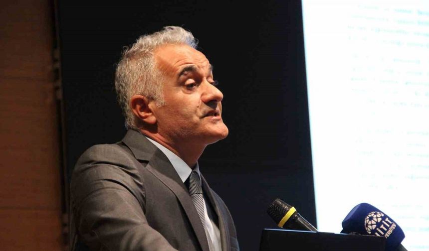 Hitit Üniversitesi’nde Osmanlı’nın idari tarihine ışık tutuldu