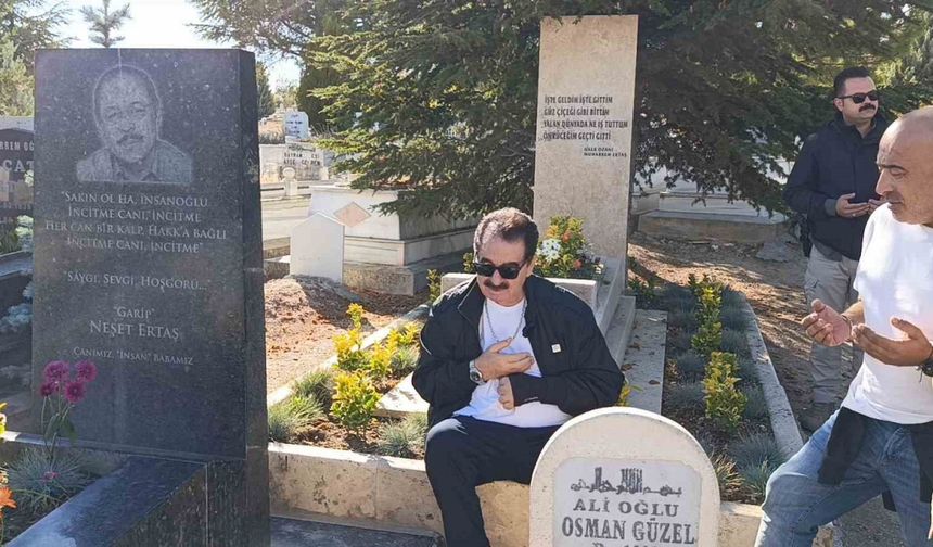 İbrahim Tatlıses, Neşet Ertaş’ın mezarını ziyaret etti