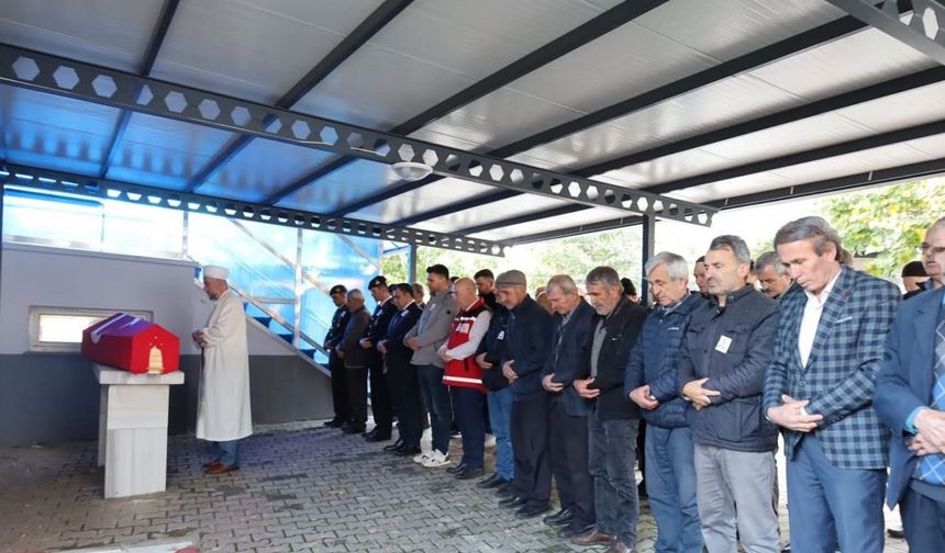 Kıbrıs Gazisi son yolculuğuna uğurlandı