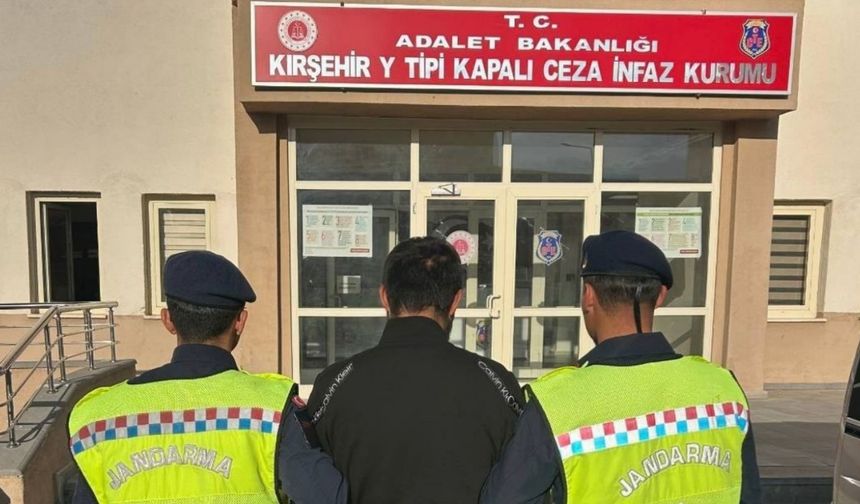 Kırşehir’de 2 firari hükümlü yakalandı