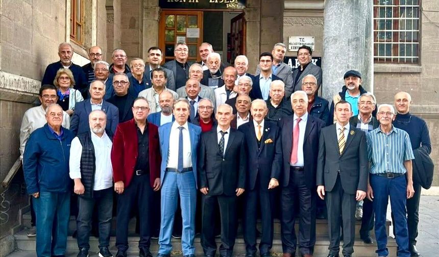 Konya Lisesi Mezunları ve Mensupları Derneği yeni başkanını seçti