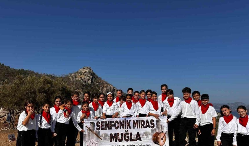 Marmaris’e eğitimde beş ödül birden aldı