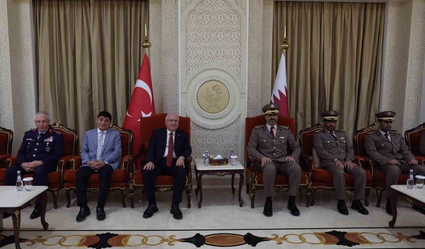 Milli Savunma Bakanı Güler Katar’da