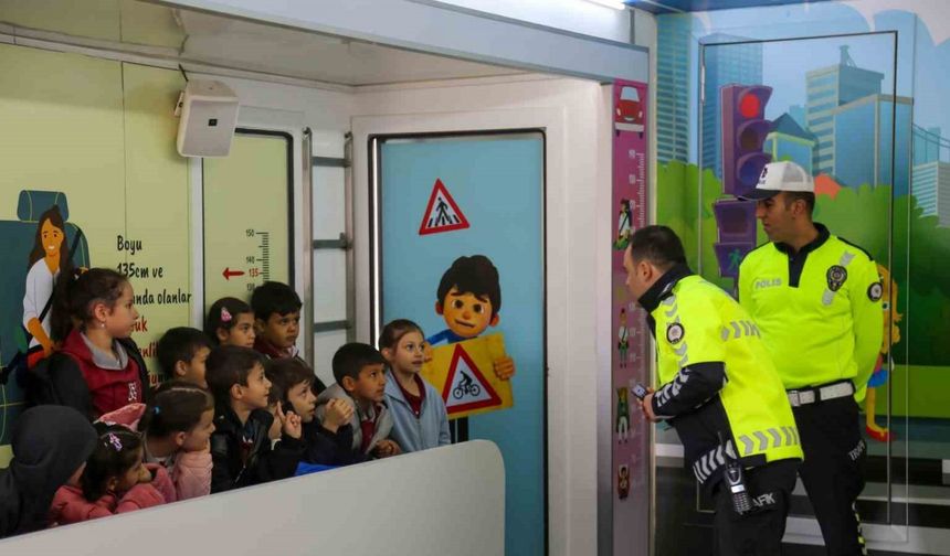 Muş’ta 605 öğrenciye trafik eğitimi verildi