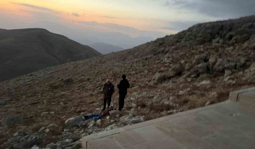 Nemruttun merdivenlerinden yuvarlanan turist yaralandı