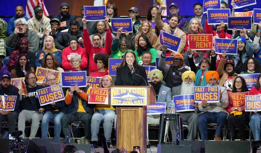 New York’un ilk Müslüman belediye başkanı adayı Mamdani’den "New York Satılık Değil" mitingi