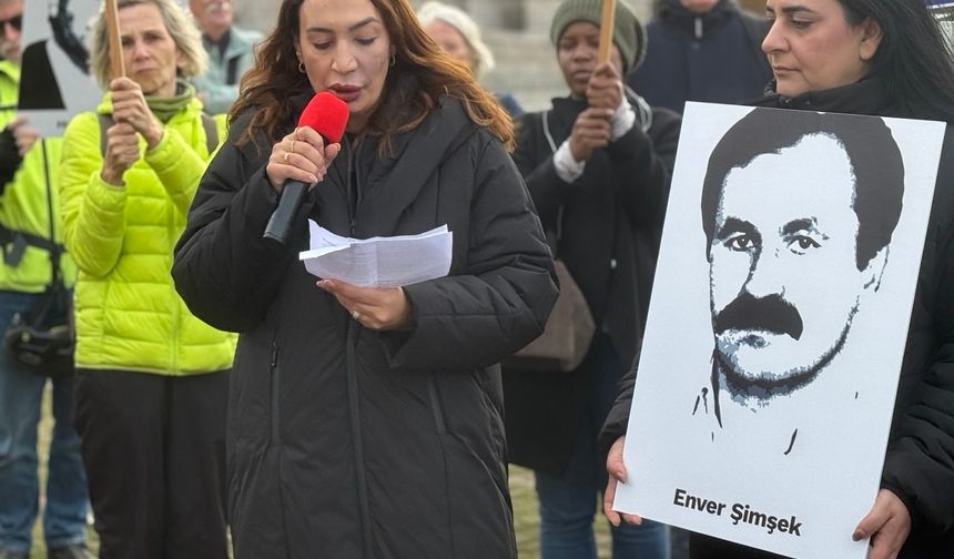 NSU kurbanlarının çocukları 150 bini aşkın imzayı Alman Meclisine teslim etti