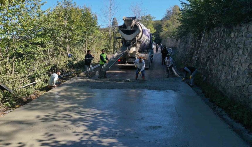 Ordu’da beton yol seferberliği sürüyor
