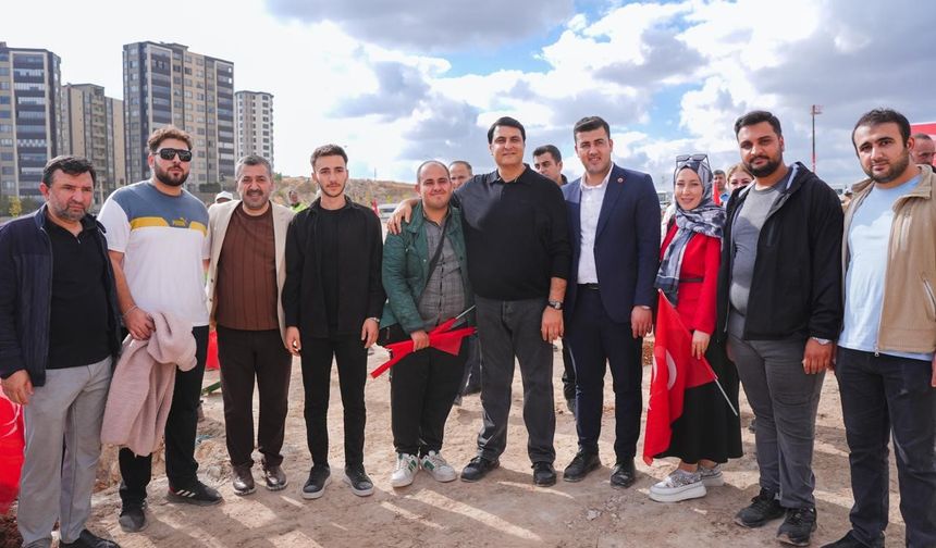 Şehitkamil’de gençler, Cumhuriyet için yürüdü