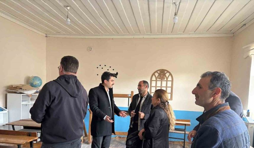 Susuz Kaymakamı Tutal, köy köy dolaşıyor