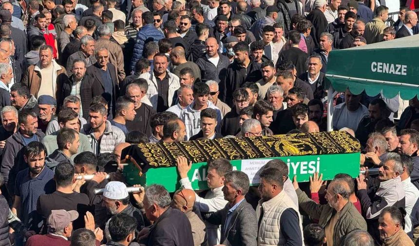 Traktör tamir ederken ağır yaralanan genç öldü