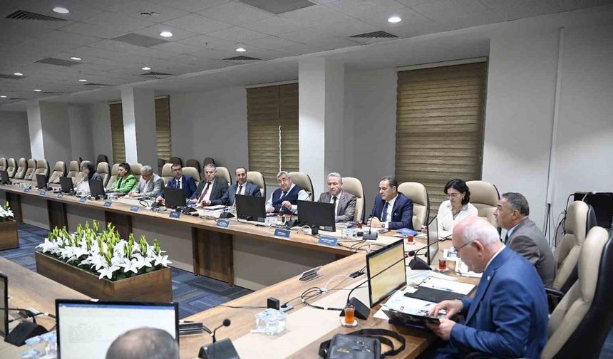 Uşak Üniversitesi Danışma Kurulu, 2025 yılının son toplantısında bir araya geldi